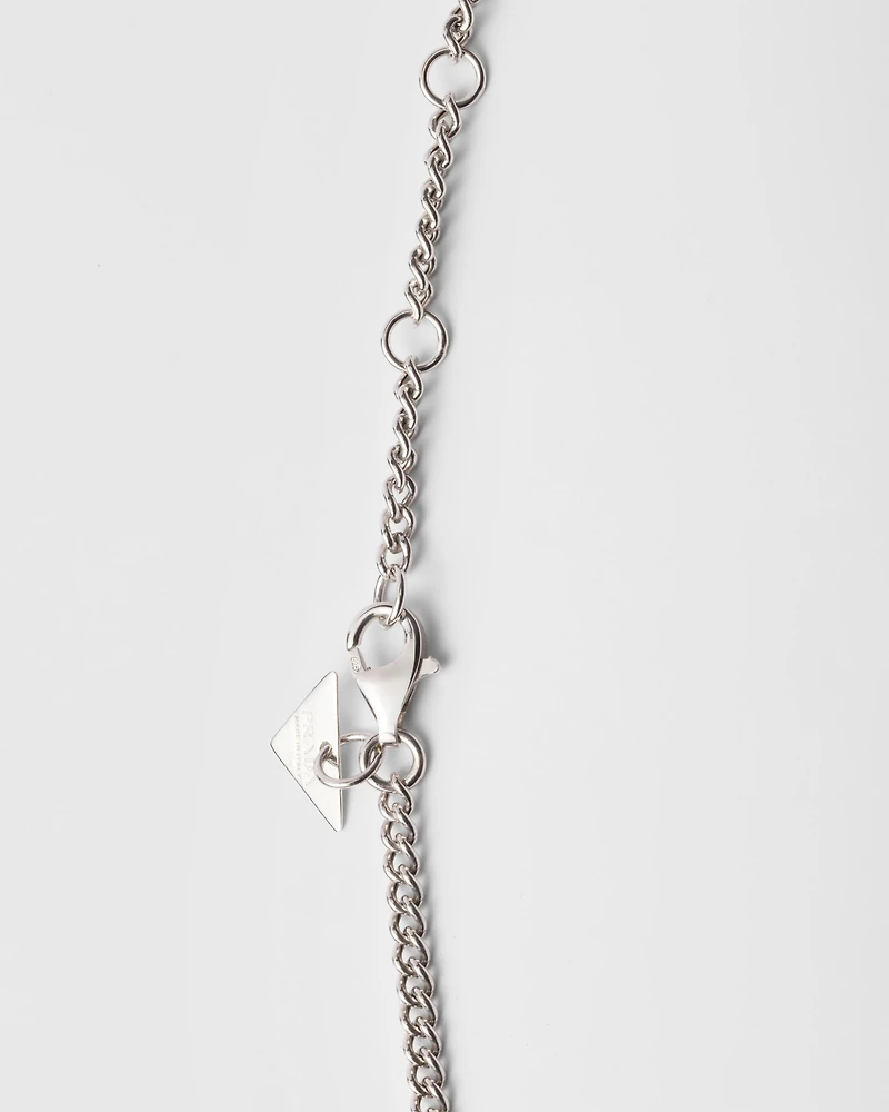 Silver pendant necklace