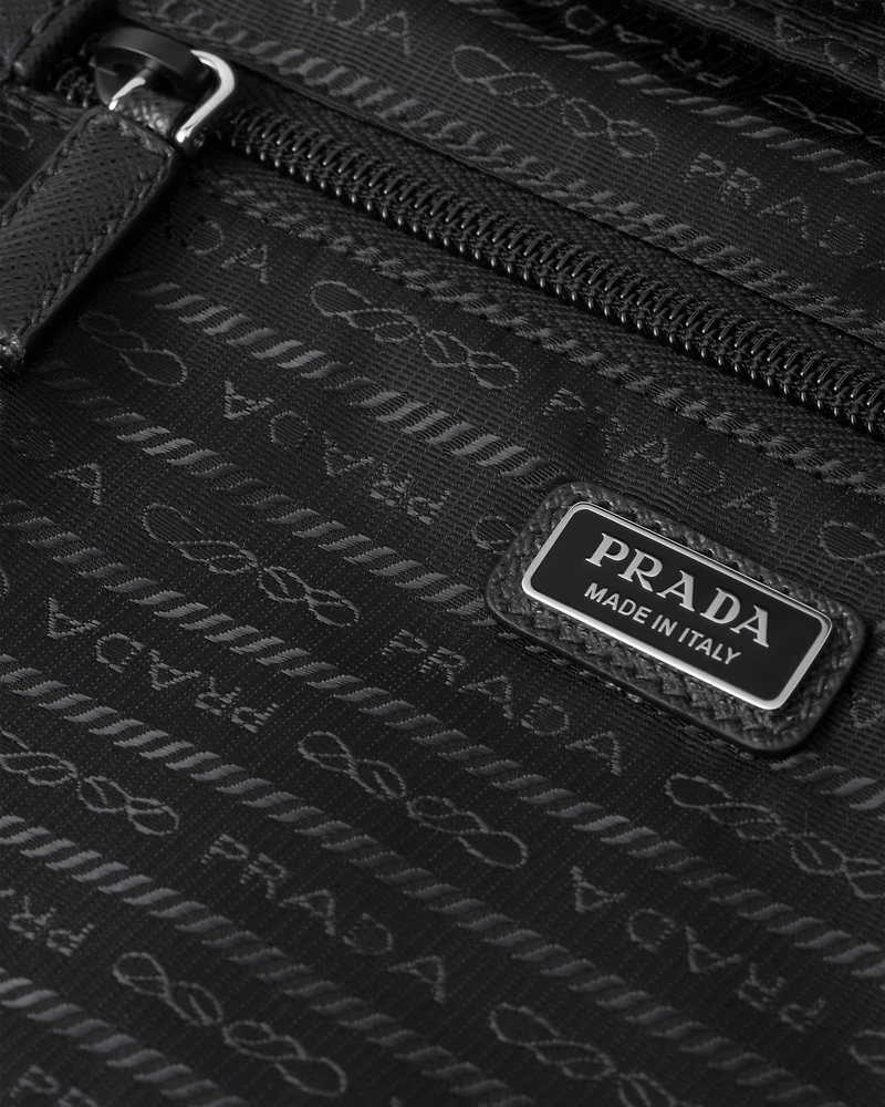 Medium Re-Nylon zipper pouch