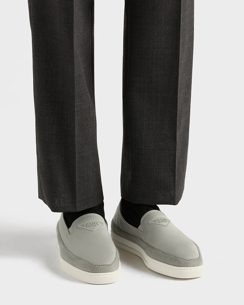 Cotton canvas slip-ons