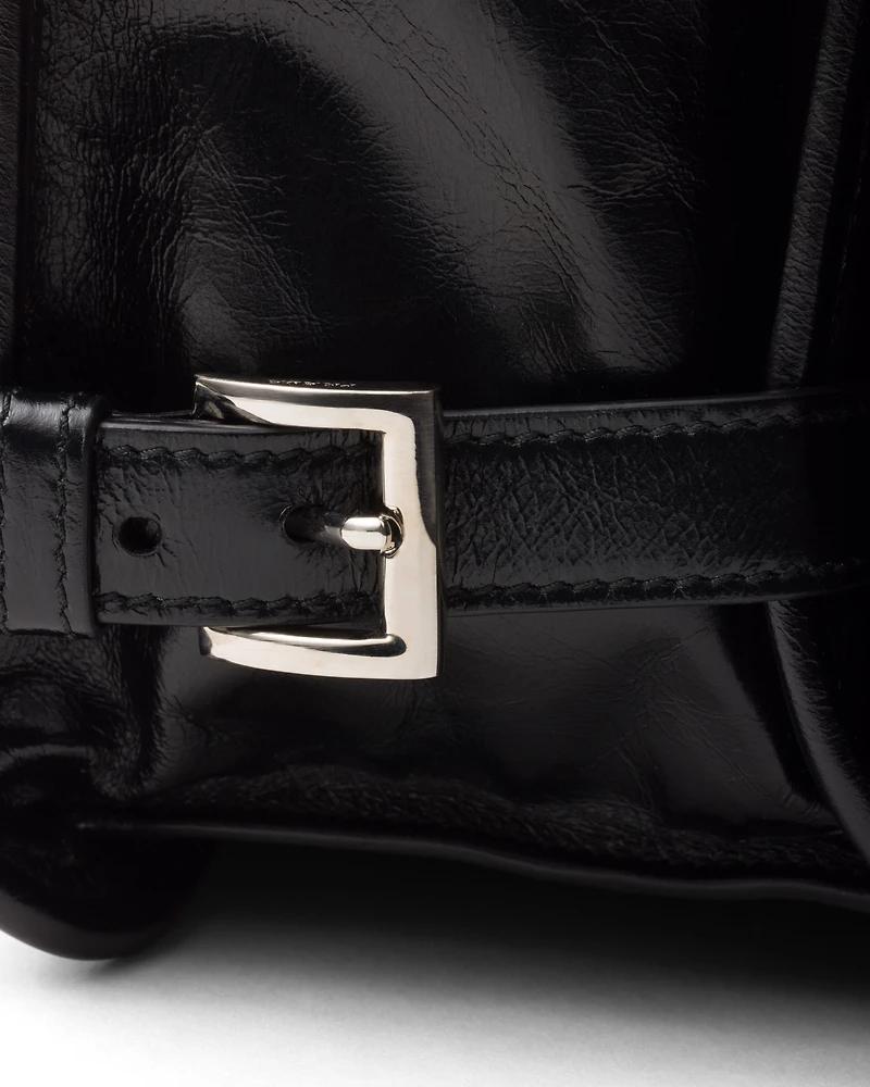 Leather shoulder bag