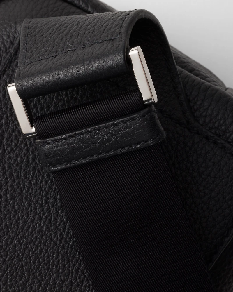 Leather shoulder bag