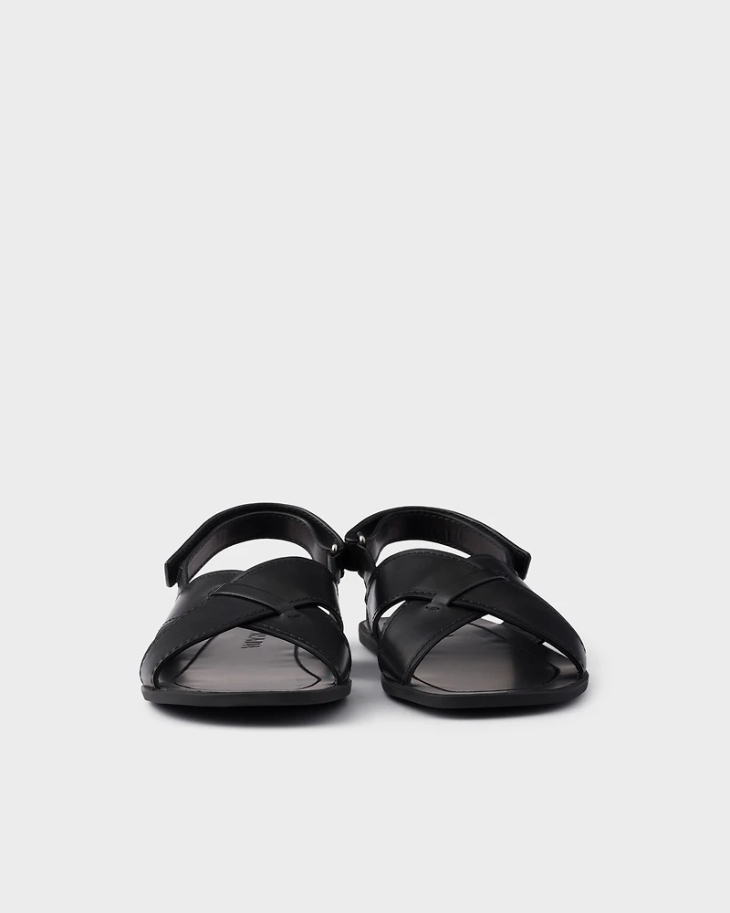 Decò leather crisscross sandals