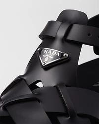 Crisscross rubber sandals