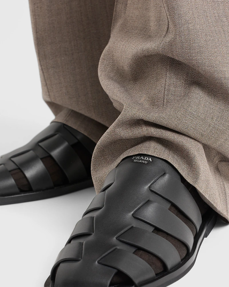 Leather fisherman mules