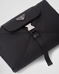 Re-Nylon pet travel blanket