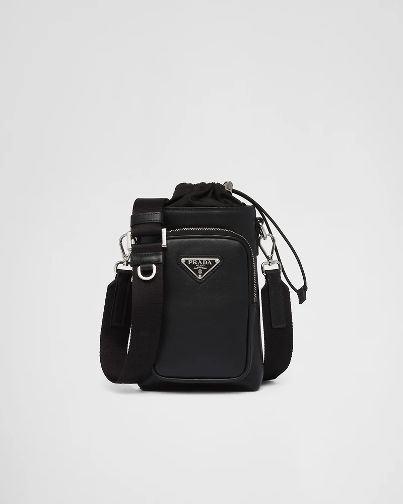 Leather smartphone case
