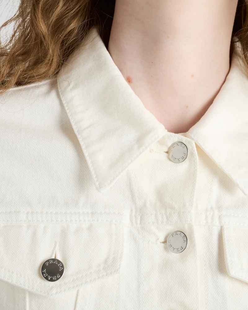 Cropped denim jacket