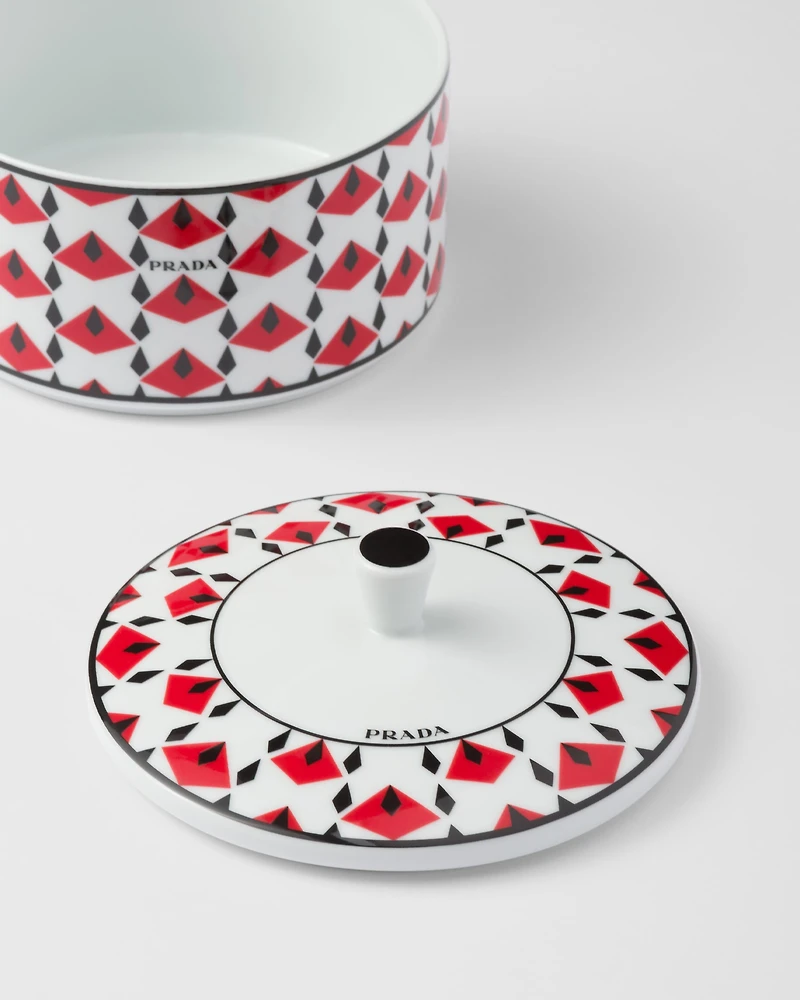 Porcelain box