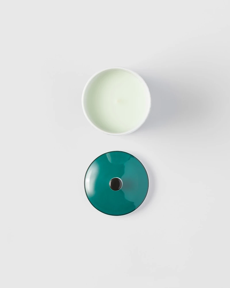 Porcelain scented candle - Vienna Green