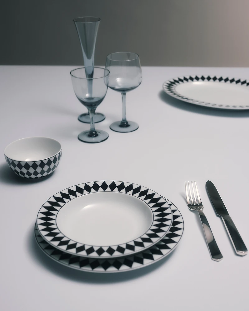 Set of two porcelain soup plates - Checkerboard