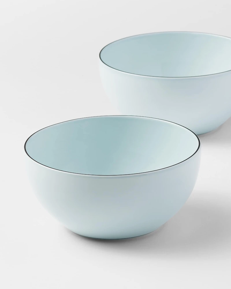 Set of two porcelain bowls