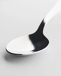 Serving spoon