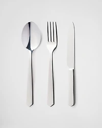 Stainless steel flatware set