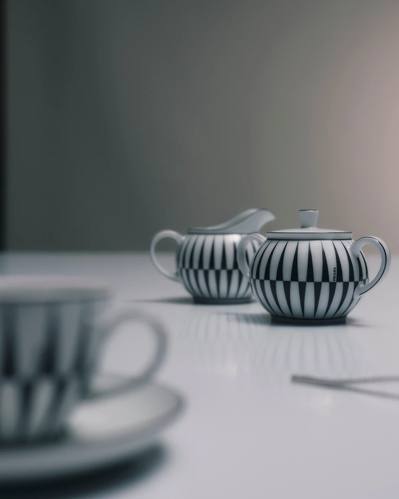Porcelain milk jug and sugar bowl set - Stripes