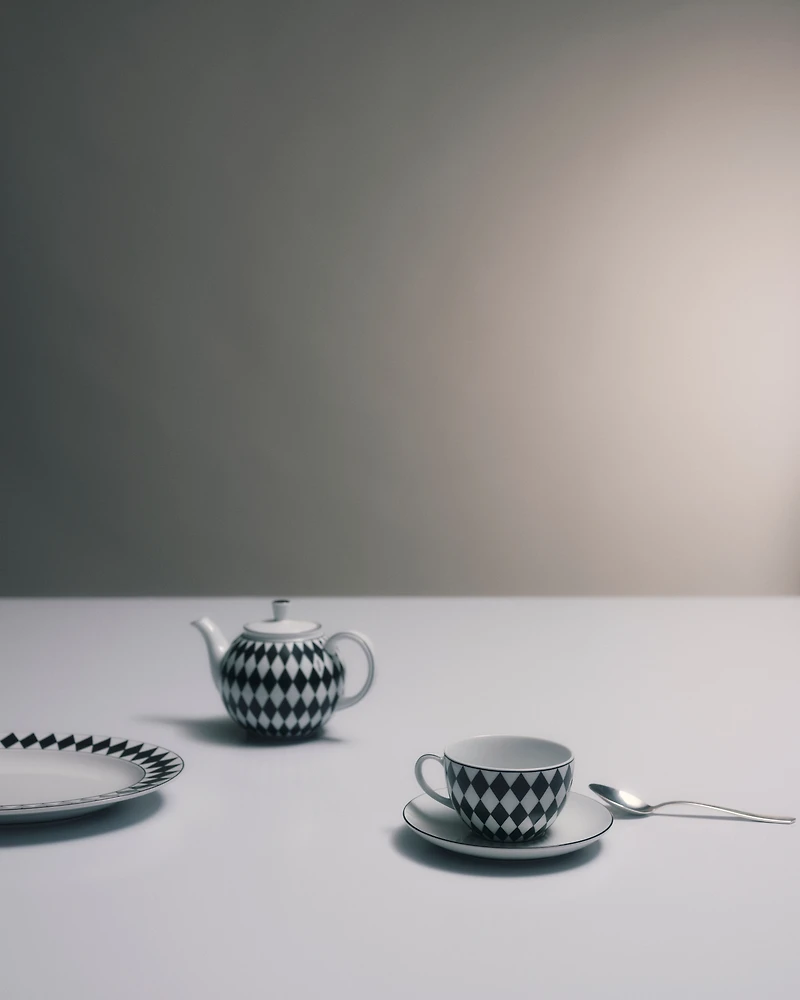 Set of two porcelain tea cups - Checkerboard