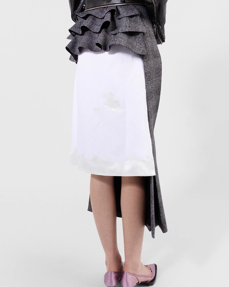 Embroidered linen skirt