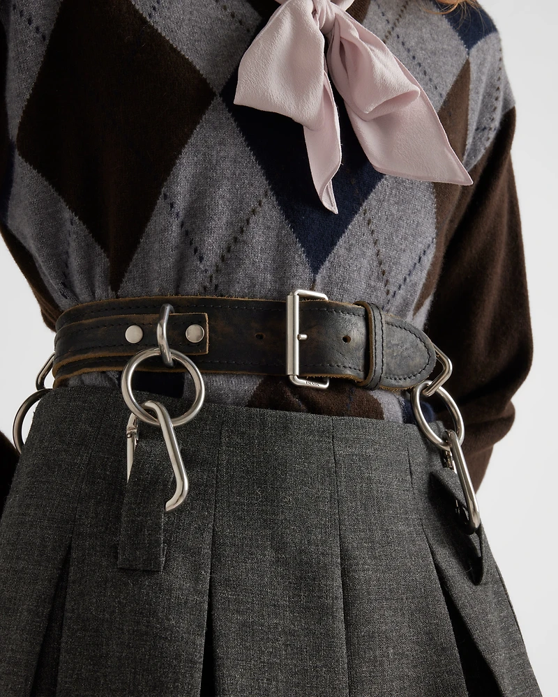Pleated rush stitch skirt with belt