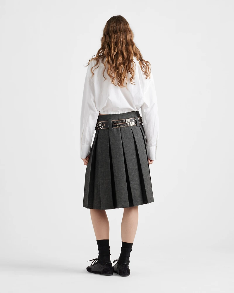 Rush stitch skirt with belt