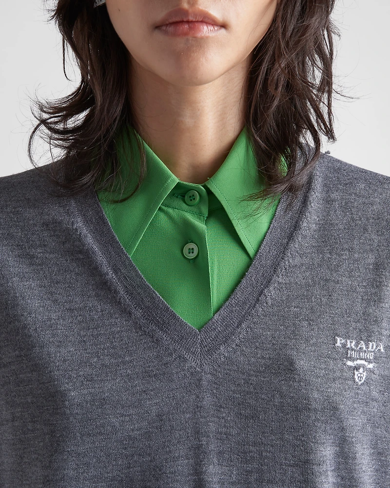 Cashmere V-neck sweater