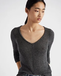 V-neck cashmere sweater