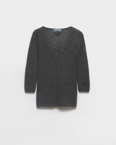 V-neck cashmere sweater