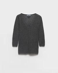 V-neck cashmere sweater