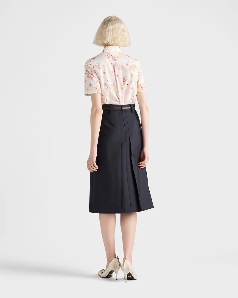Short-sleeved floral print poplin shirt