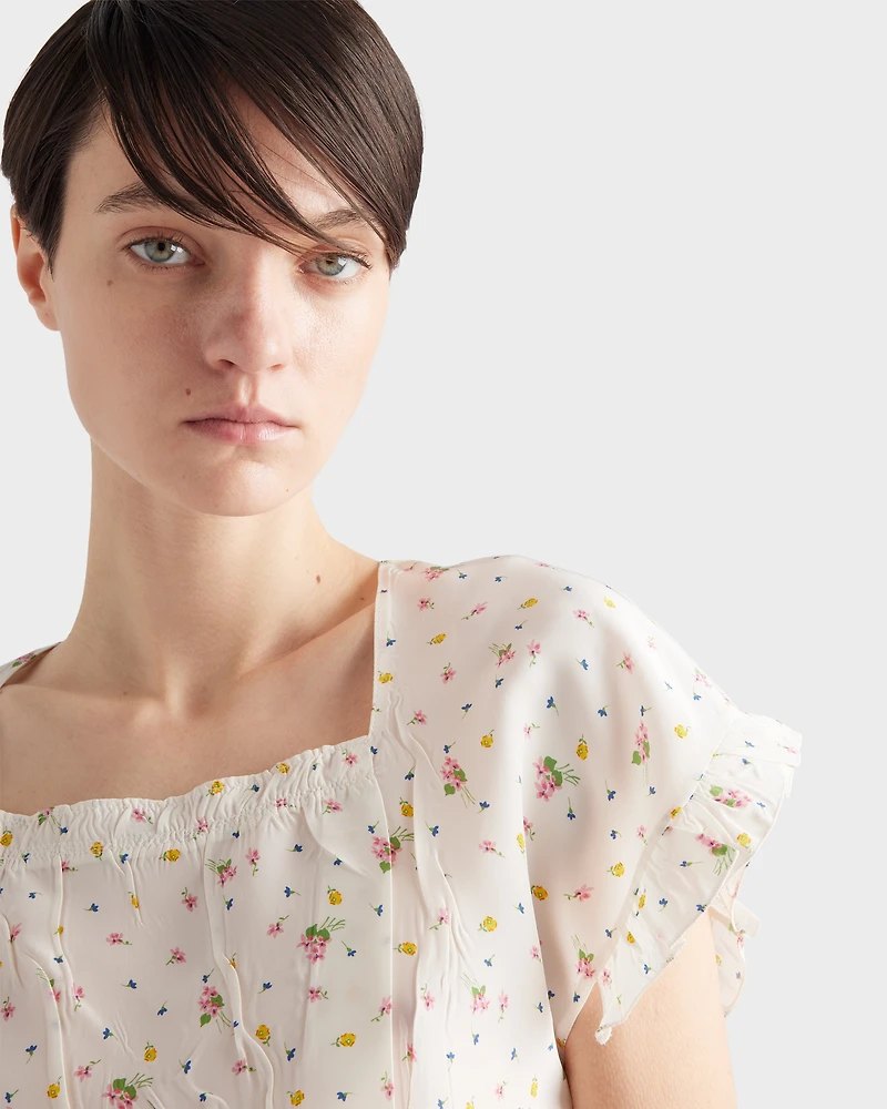 Short-sleeved floral print pongé crop top
