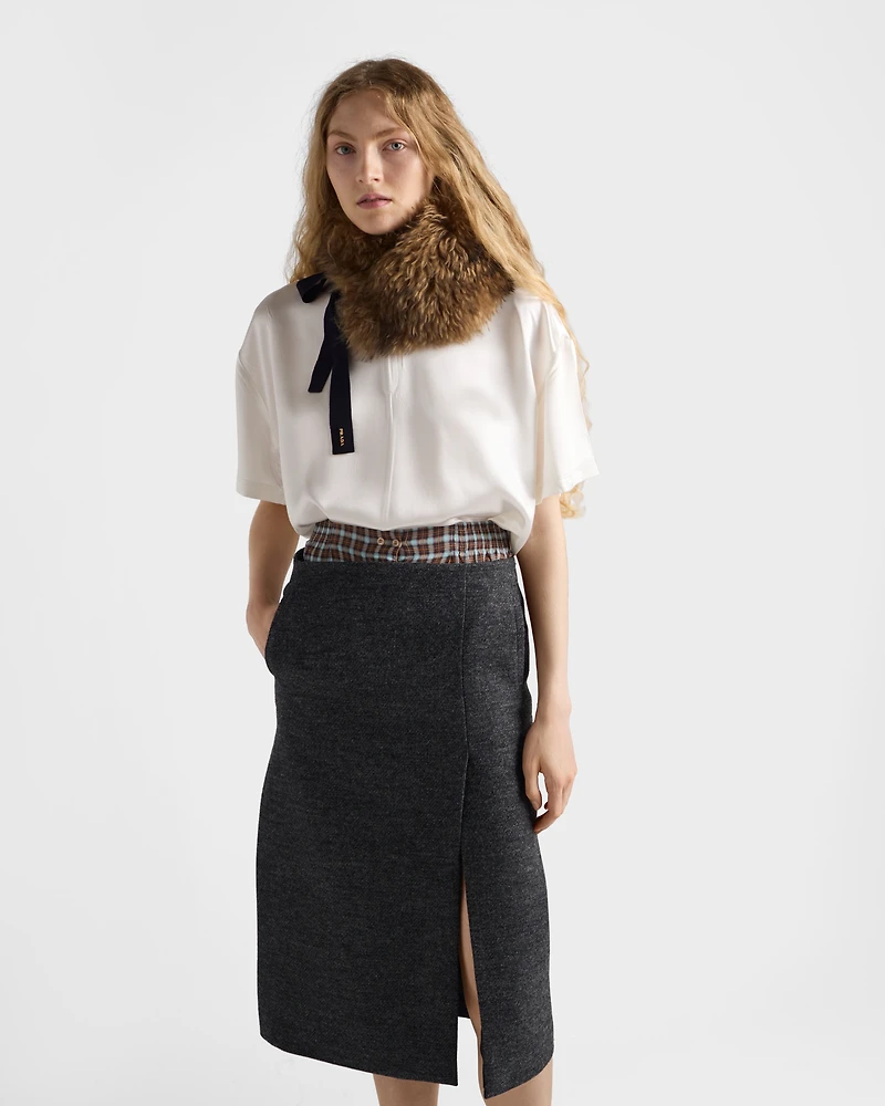 Short-sleeved satin top