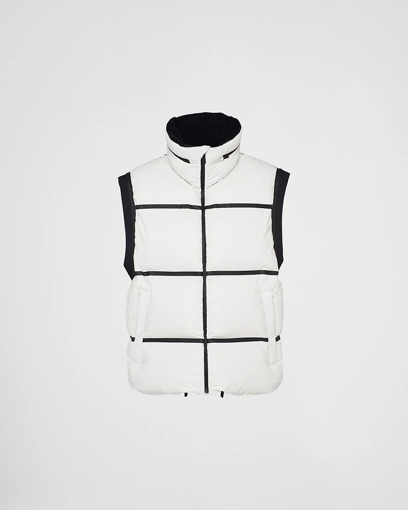 Light technical fabric down vest