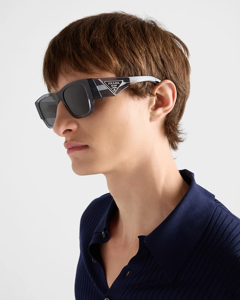 Sunglasses with Triangle logo