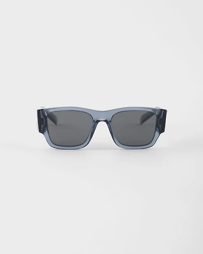 Sunglasses with Triangle logo