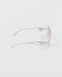 Sunglasses with triangle logo