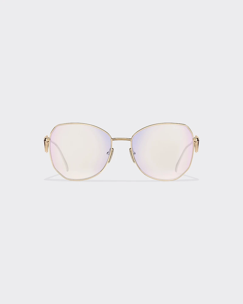 Sunglasses with triangle logo