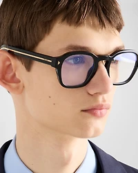 Sunglasses with the iconic metal plaque