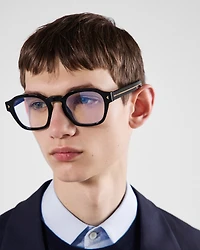 Sunglasses with the iconic metal plaque