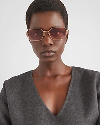 Sunglasses with triangle logo