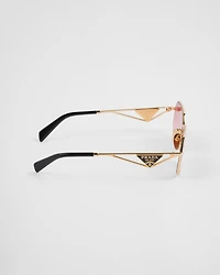 Sunglasses with triangle logo