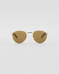 Sunglasses with the iconic metal plaque