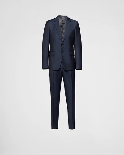 Single-breasted wool suit