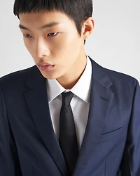 Single-breasted wool suit