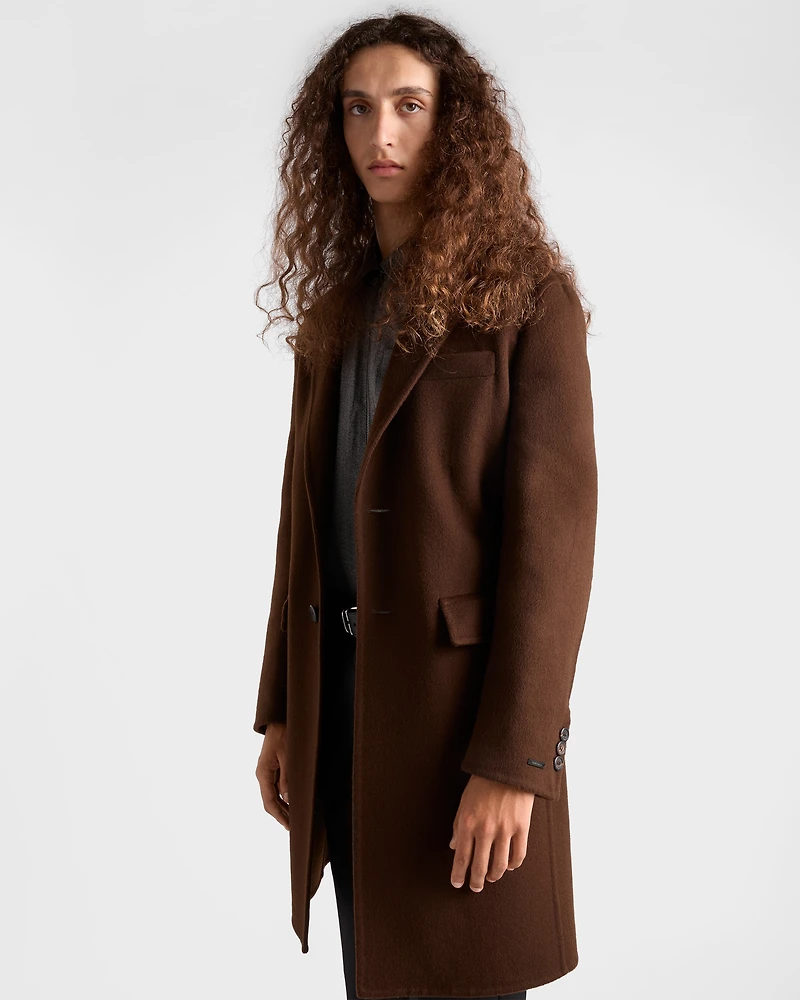 Single-breasted cashmere coat