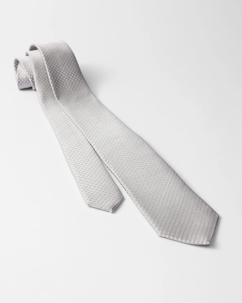 Silk tie