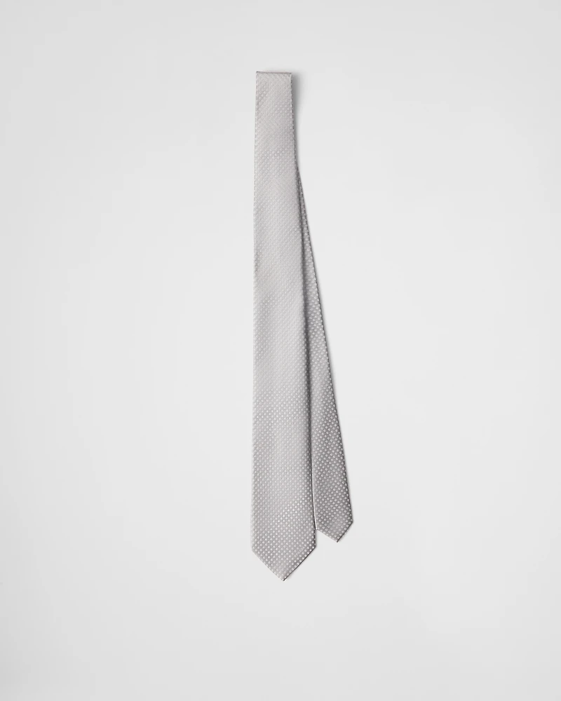 Silk tie