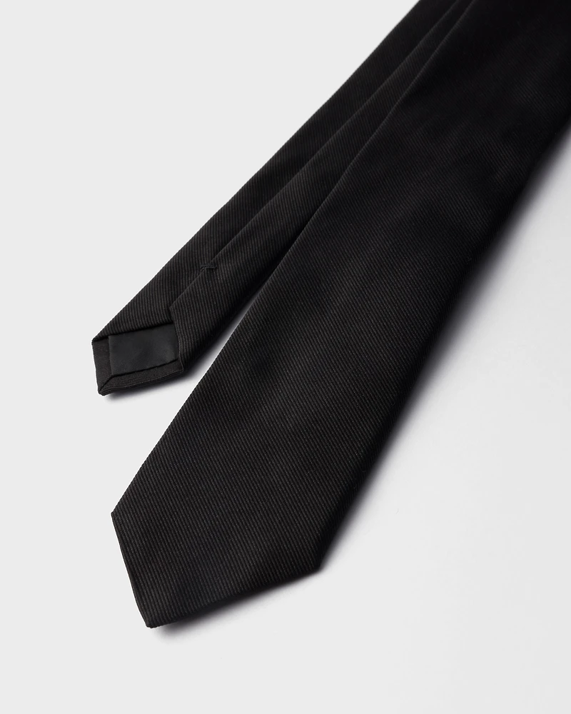 Silk tie