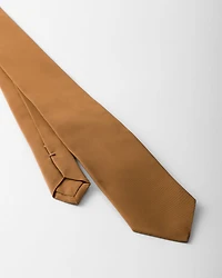 Silk tie