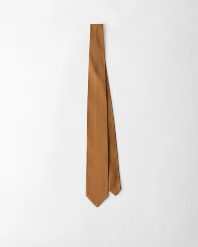 Silk tie