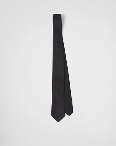 Satin tie