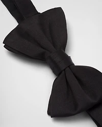 Satin bow-tie