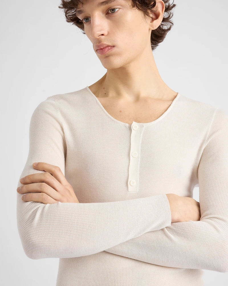 Long-sleeved cashmere and silk sweater